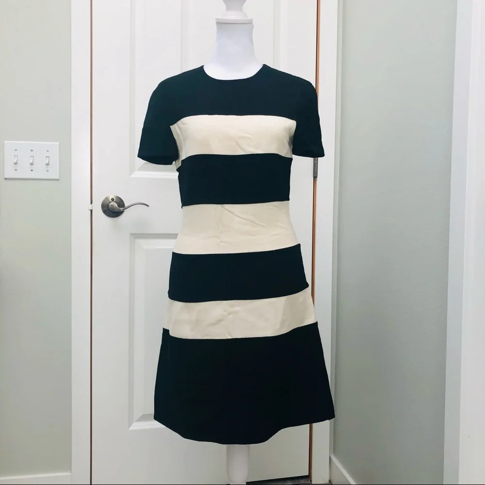 MICHAEL KORS ITALY SHORT SLEEVE STRIPE KNEE LENGTH DRESS BLACK CREAM 2